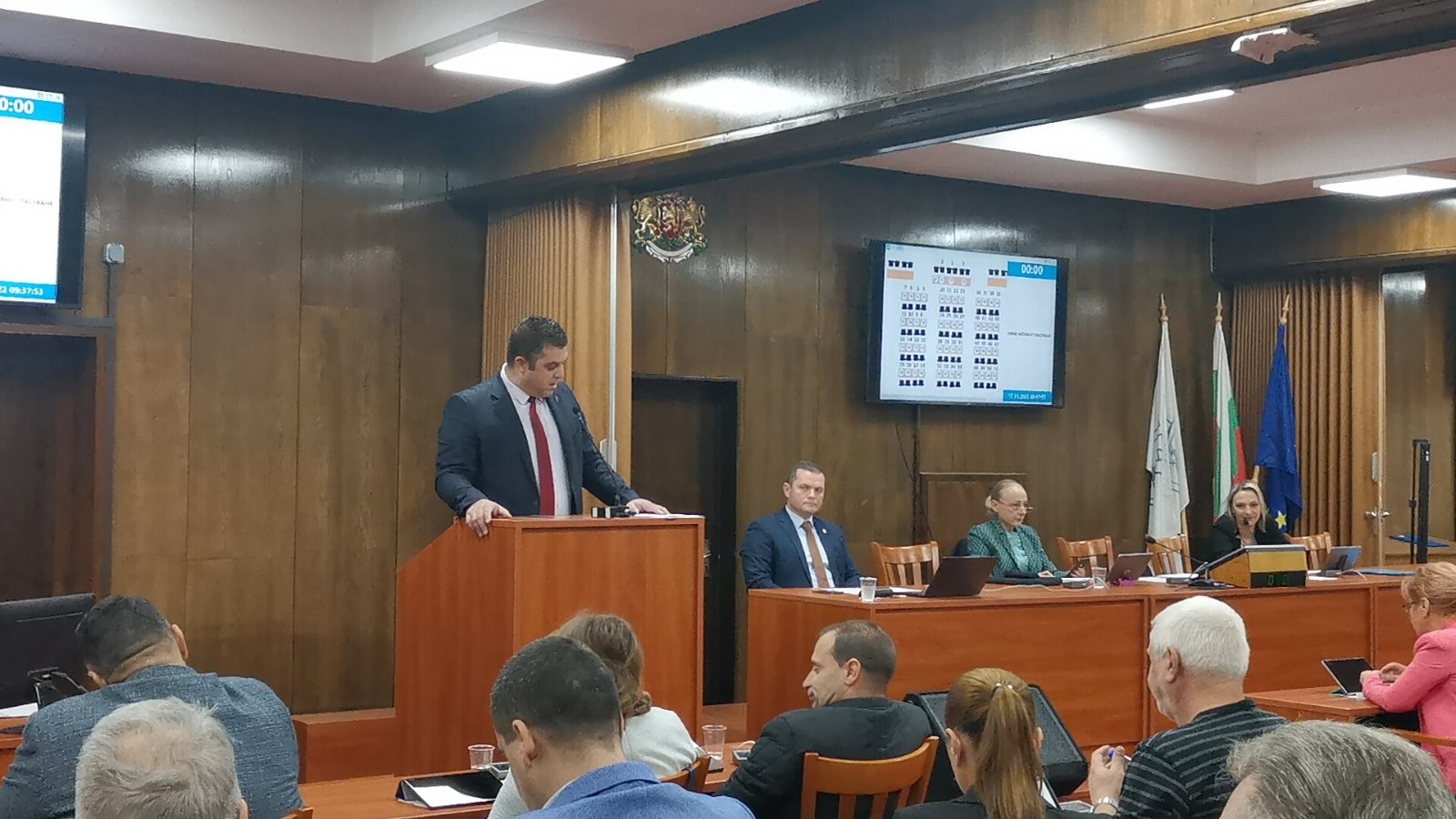 След отхвърленото искане за оставка: Иво Пазарджиев призовава за сериозно и адекватно отношение към работата на местния парламент