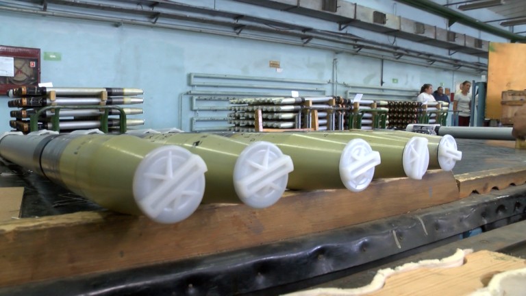 Българските оръжейни заводи не могат да произвеждат нова продукция за Украйна