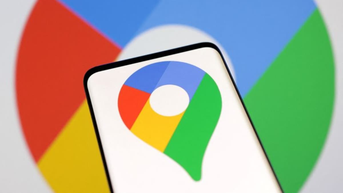 Google ще слее екипите на Waze и Maps  