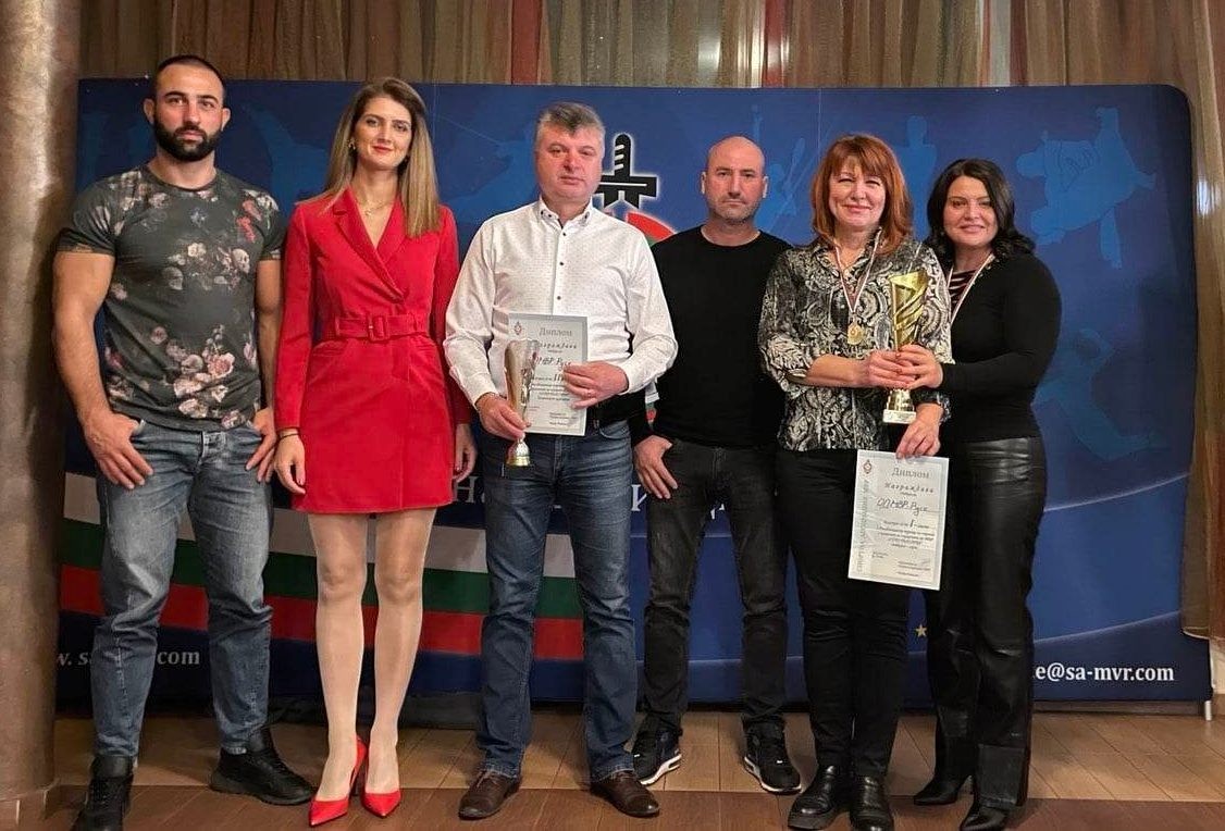 Отборът по стрелба на полицията в Русе отново с призови места в републиканския турнир в Смолян