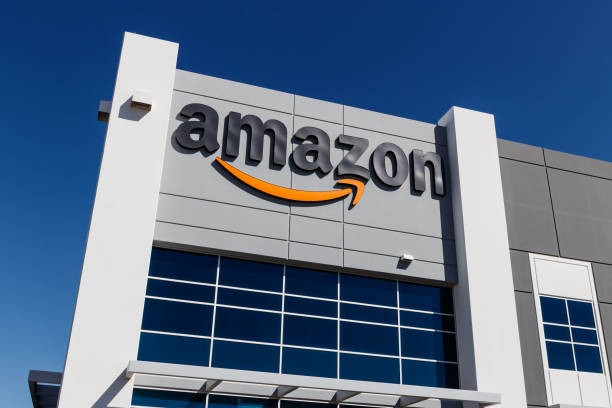 Amazon уволнява над 18 000 служители - закрива около 1% от работните си места