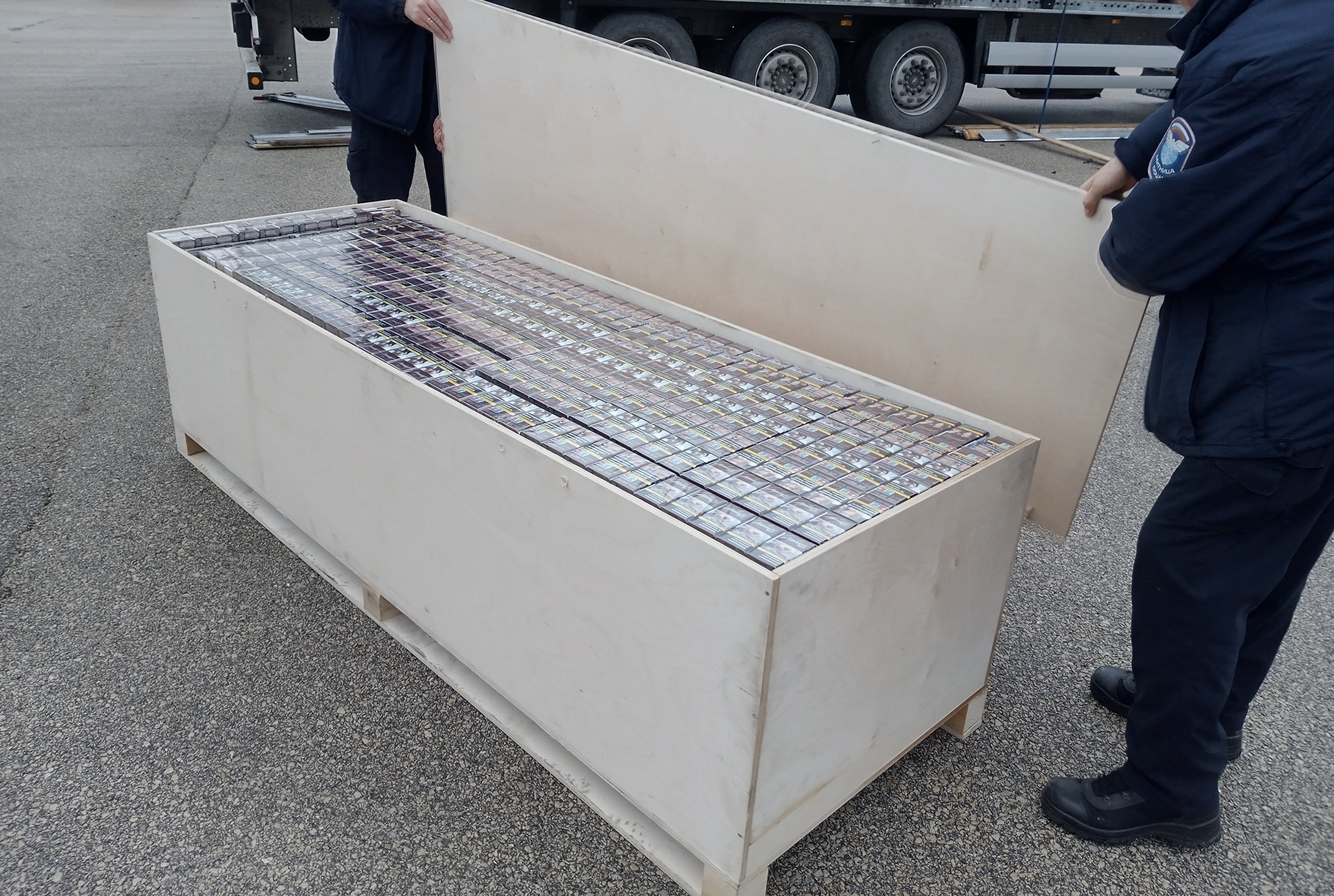 347 400 къса цигари откриха служители на ТД Митница Русе