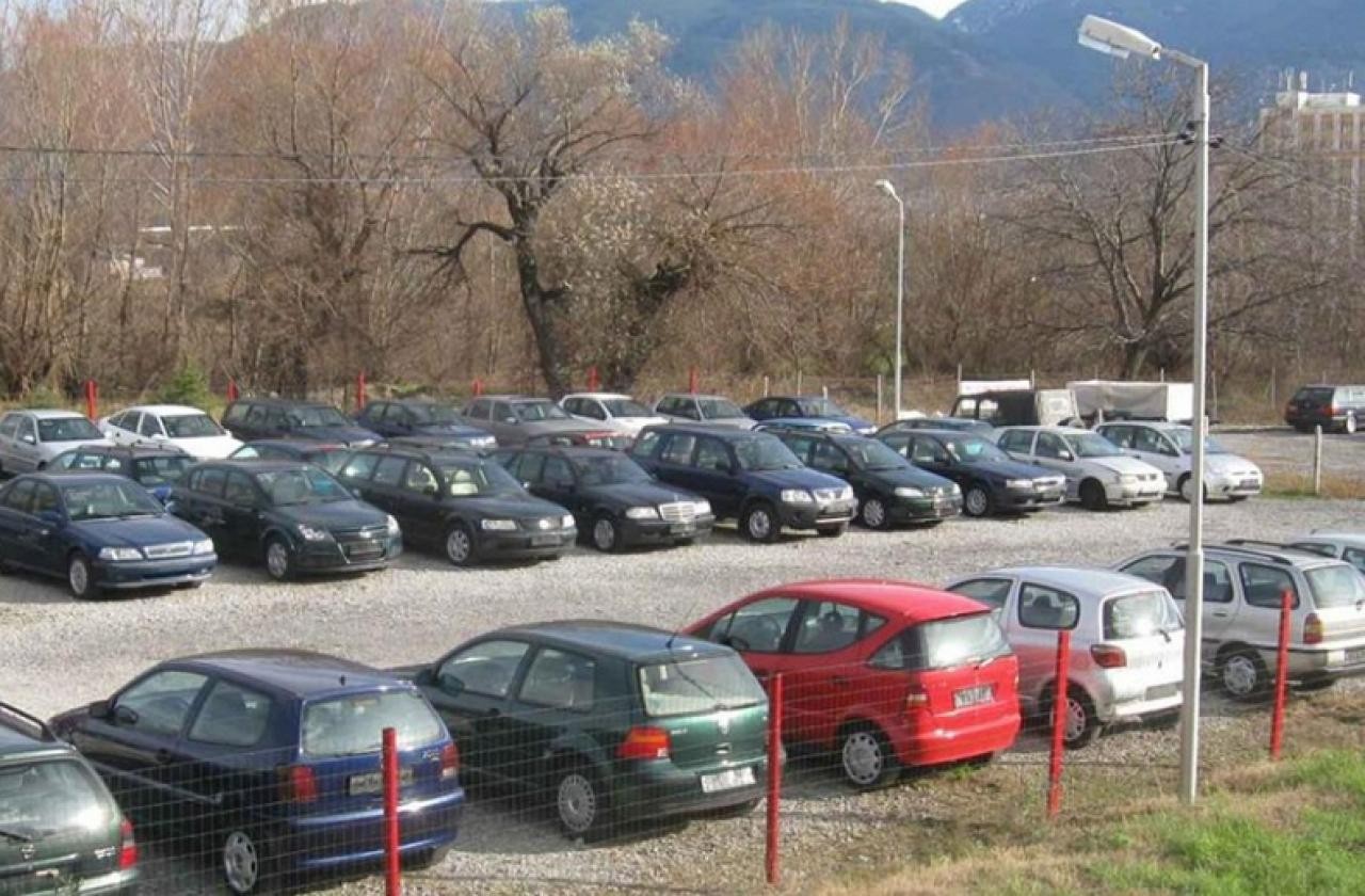 Пазарът на употребявани автомобили в България е в спад за пръв път от много години