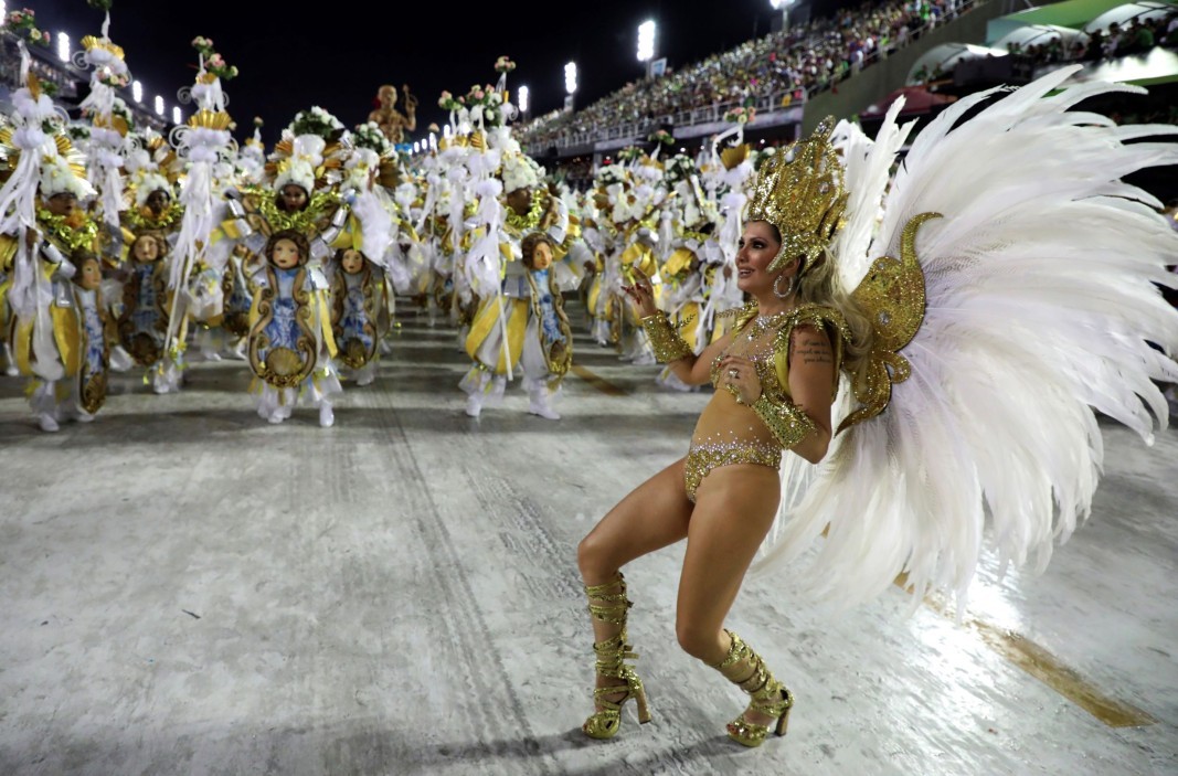 5 млн. посетители на карнавала в Рио носят надежди за съживяване на икономиката