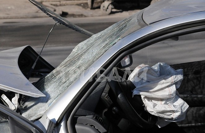 Шофьор на фиат с опасност за живота след катастрофа тази нощ в Русе