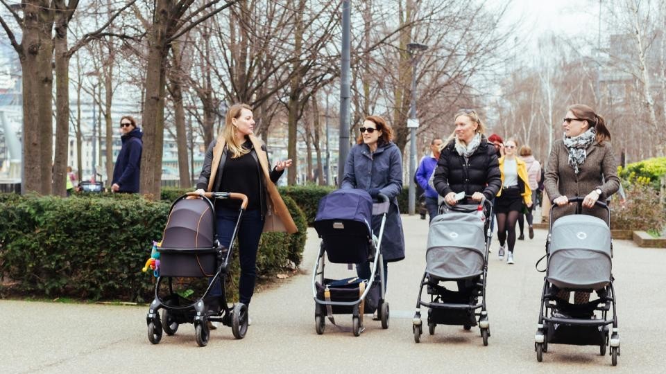 Българките раждат първото си дете на средна възраст 26 години, на първо място сме в Европа