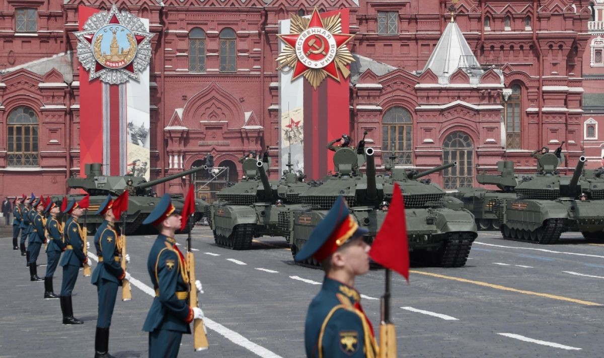   Москва се готви за военния парад и речта на Путин в Деня на победата