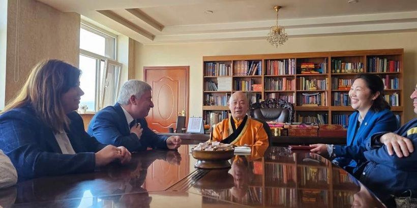 Ректорът на РУ акад. Христо Белоев е на посещение в Университета по традиционна монголска медицина „Манба Датсан“ - Улан Батор