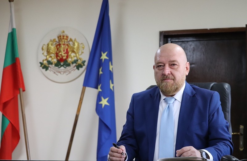 Областният управител Анатоли Станев подаде оставка