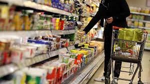 Високите цени на хранителните стоки притискат европейските потребители