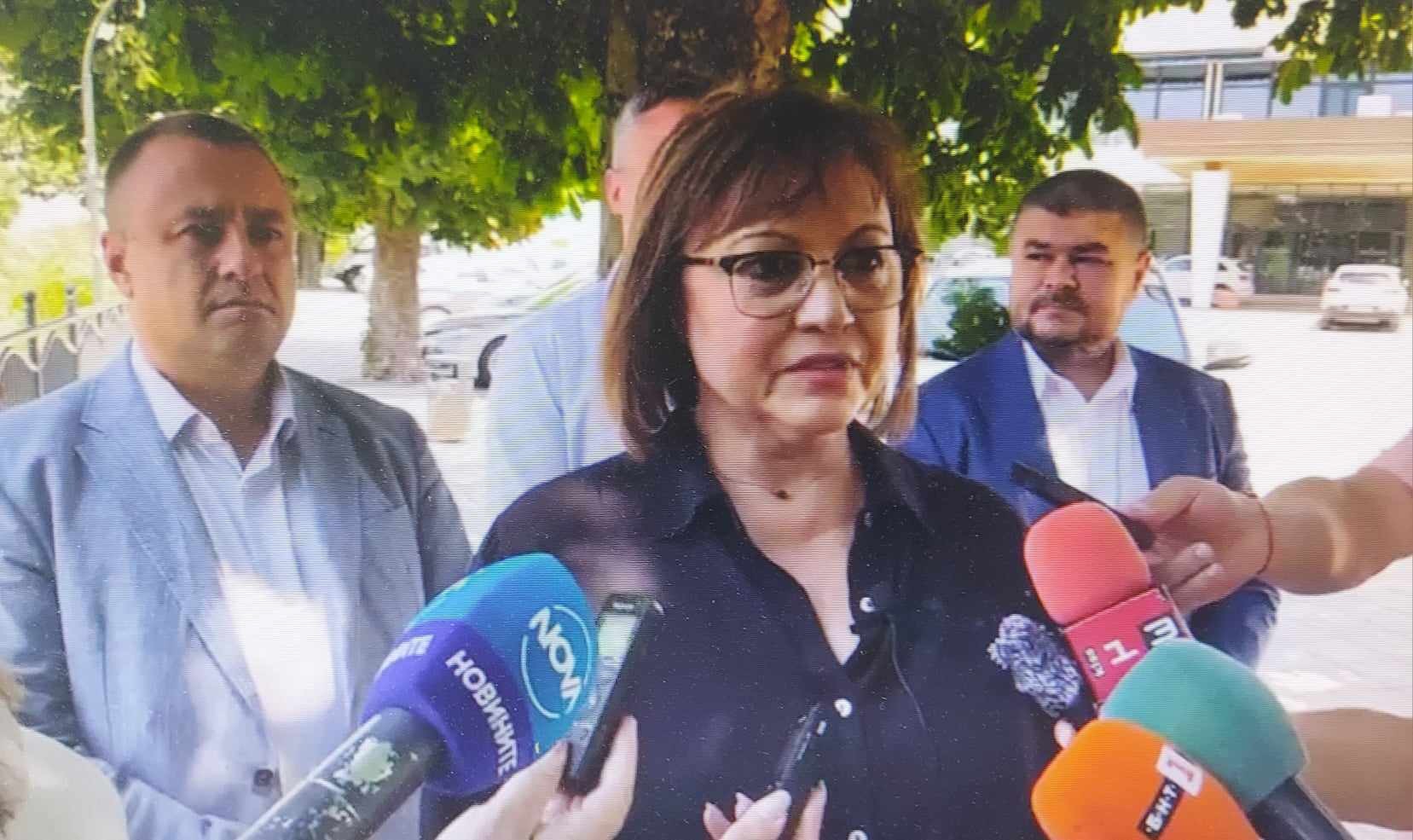 Нинова без ясна позиция за кандидатурата на Пенчо Милков за втори мандат за кмет на Русе