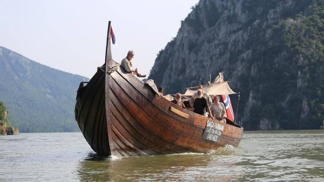 Викингският кораб Saga Farmann акостира в Русе