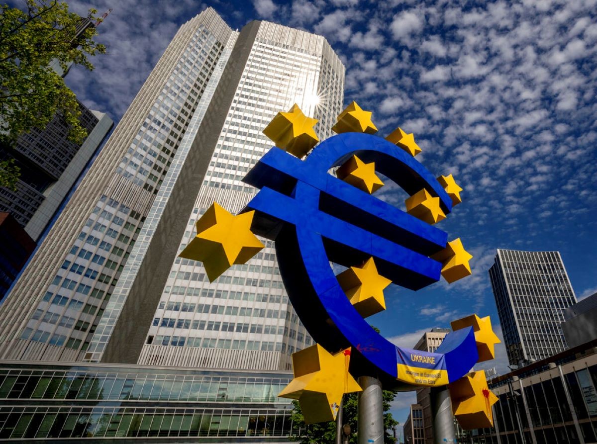 ЕЦБ достигна рекорд на лихвите, повишавайки ги с нови 25 пункта