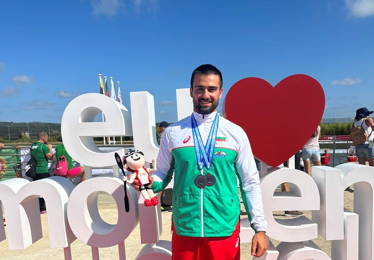 Иван Пенчев извоюва два бронзови медала от Европейското първенство по кану-каяк  в Монтемор-о-Вельо, Португалия