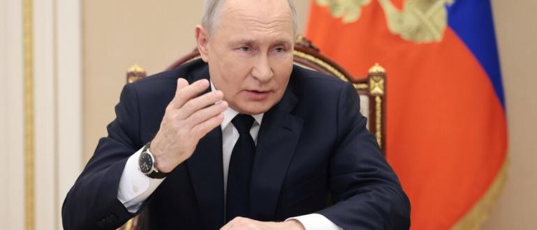 Дедоларизацията на световната икономика е ,,необратим процес”, обяви Путин пред БРИКС 