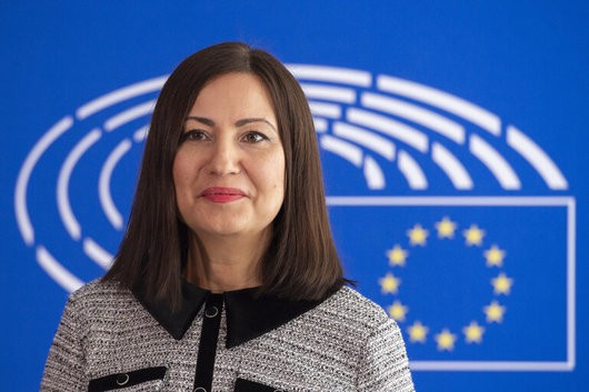 Илиана Иванова e новият български еврокомисар, Европарламентът я одобри