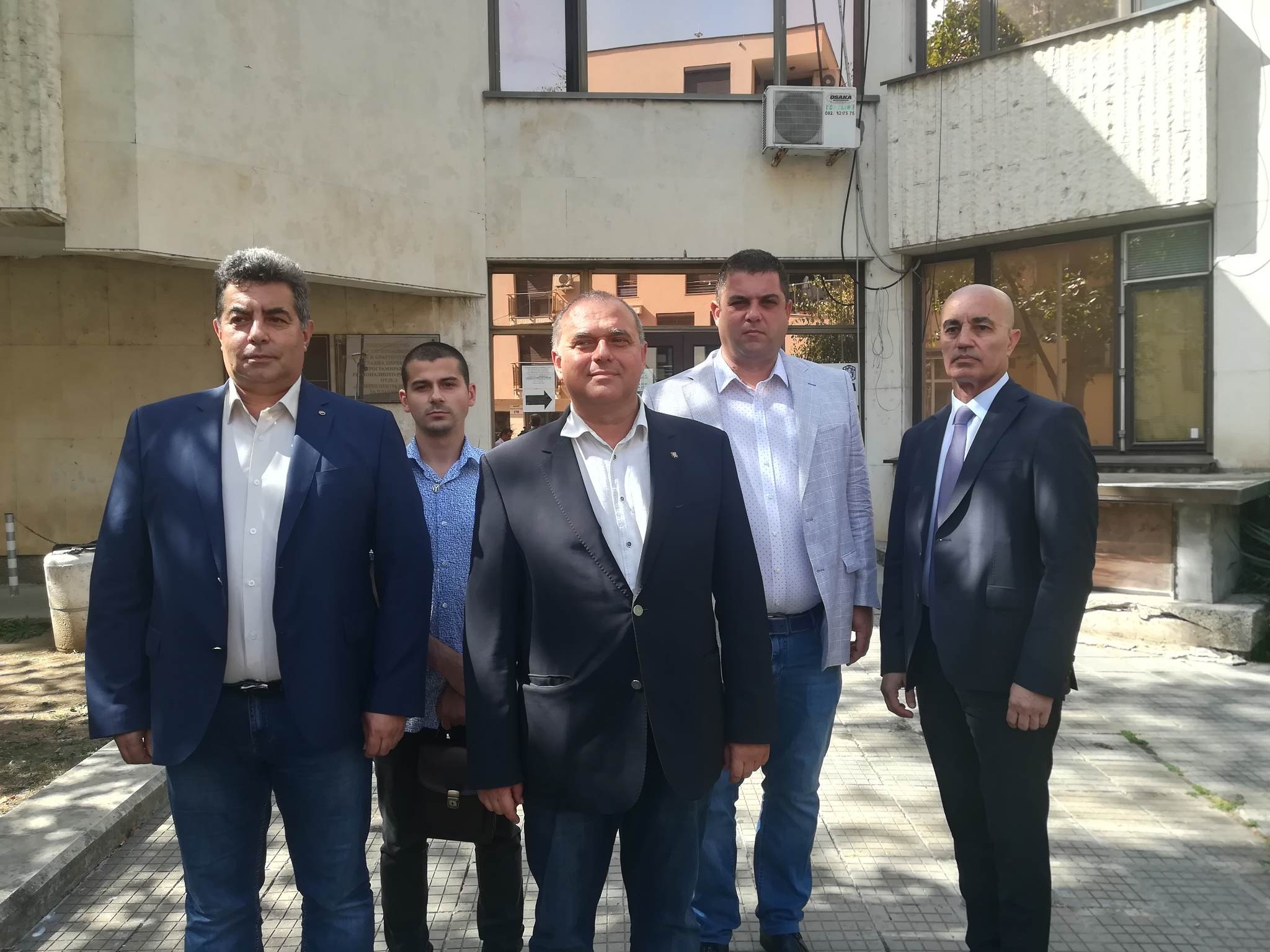 Искрен Веселинов ВМРО се регистрира за кандидат за кмет, Пазарджиев води листата на коалицията 