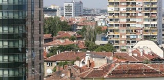 В България голяма част от сделките с имоти продължават да се случват чрез спестявания, а не с ипотечно финансиране, за разлика от САЩ и някои западноевропейски държави 
