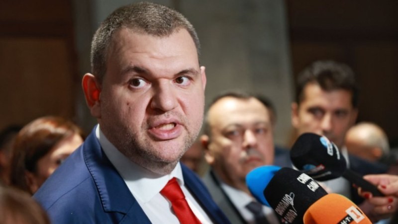 Делян Пеевски ще се кандидатира за лидер на ДПС 