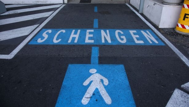 В. Кисьов: Въздушният Шенген няма да компенсира икономическите загуби на България