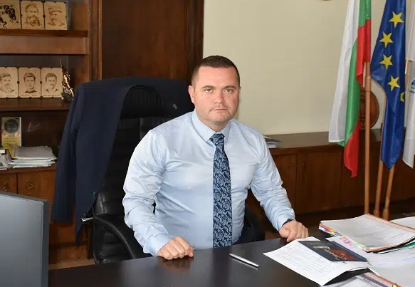 Кметът Пенчо Милков със становище до МРРБ за преразглеждане на класирането  за саниране на жилищни сгради
