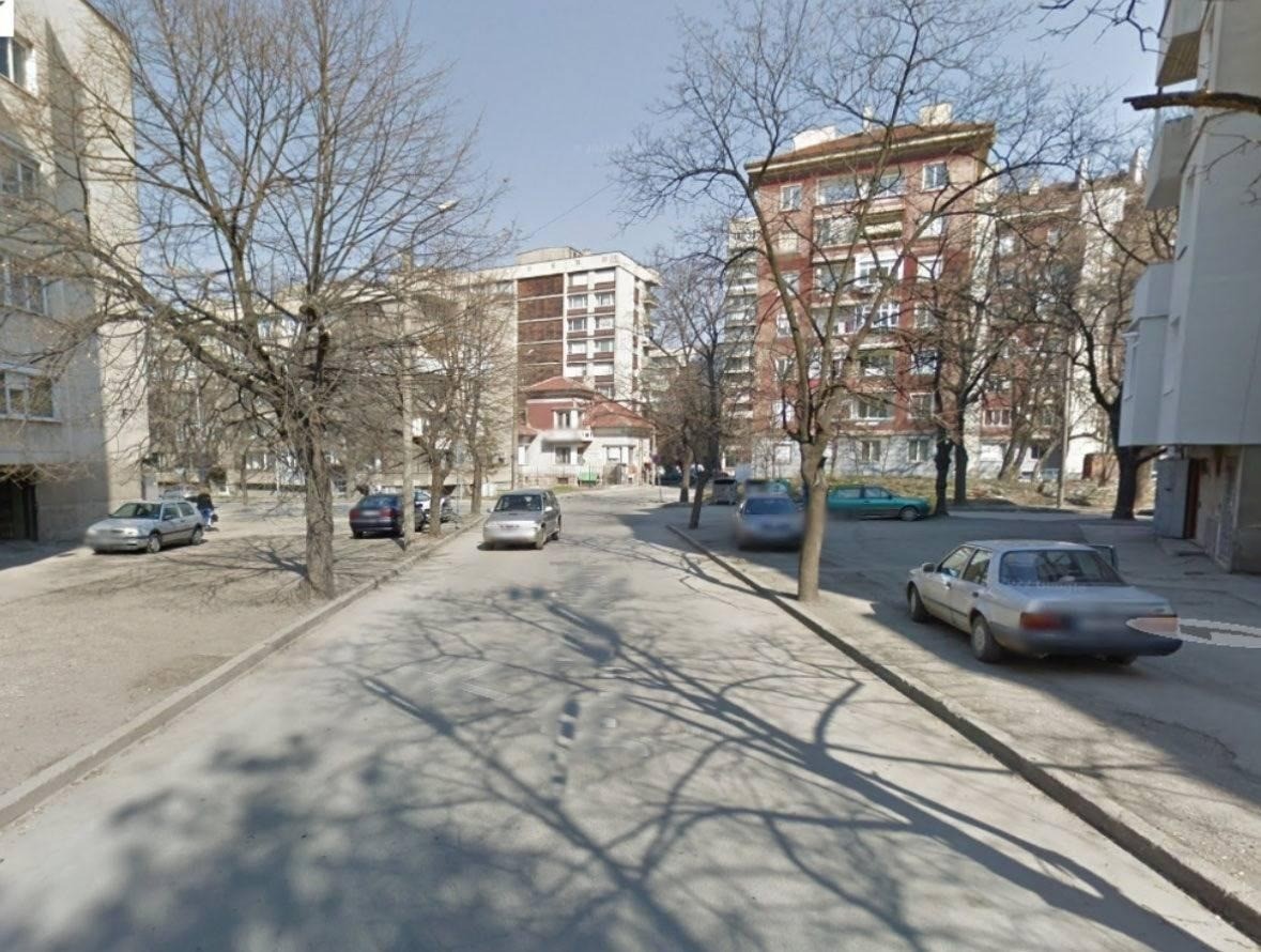 Санитарна резитба на дърво затваря временно част от ул. „Свети Георги“ на 17 януари