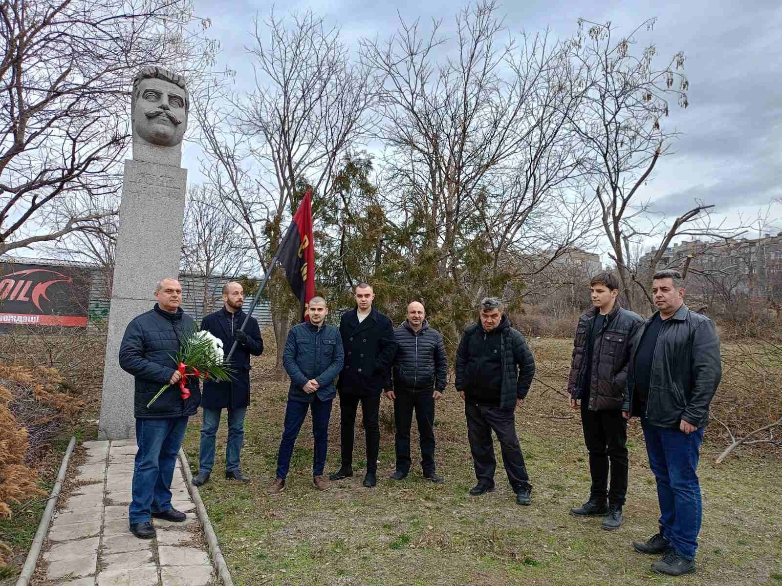 Патриотите в Русе отбелязаха 152-годишнина от рождението на големия български герой Гоце Делчев