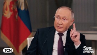 Русия няма да напада Полша и Латвия, обеща руският президент пред Тъкър Карлсън
