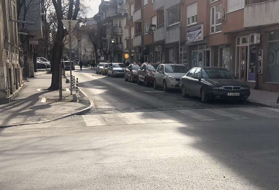 Асфалтиране затваря част от ул. ,,Петър Берон,, на 10 февруари