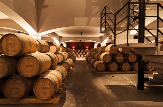  Кои са водещите винарни в България?
