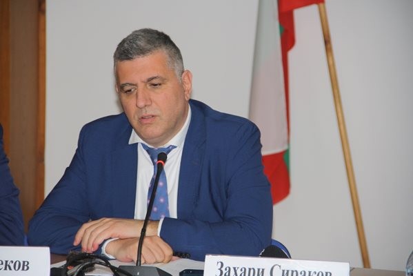 Две могили и Иваново  подписаха споразумения за изпълнение на 5 общински инфраструктурни проекти 