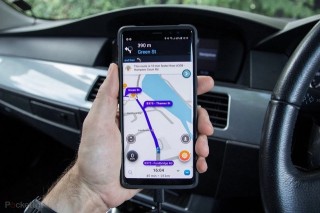 Приложението за навигация Waze се използва масово у нас, основно защото предупреждава за камери и полицейски постове на пътя