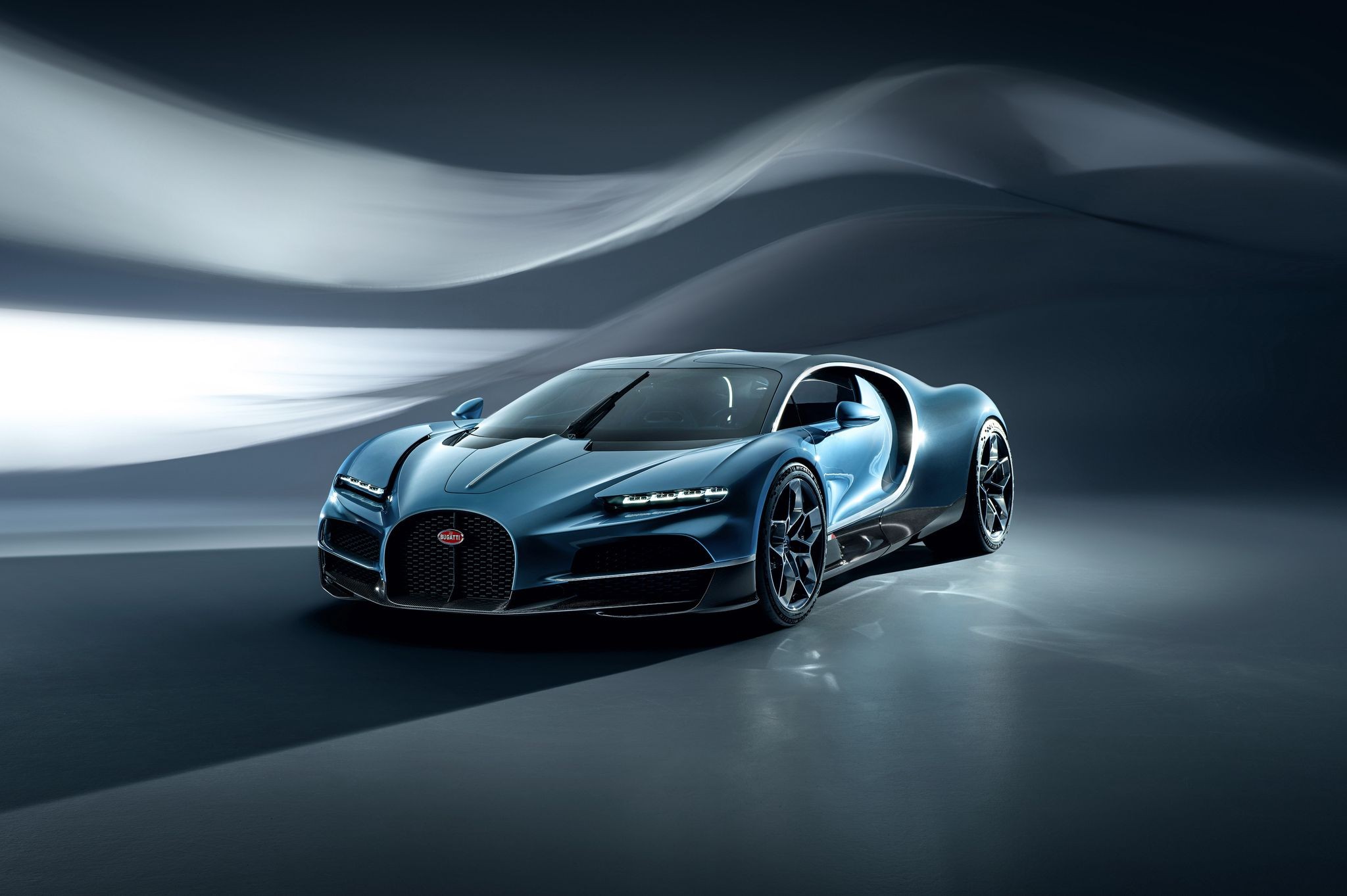 Новото Bugatti – хиперхибрид с 1800 к.с. и цена от 4 млн. долара