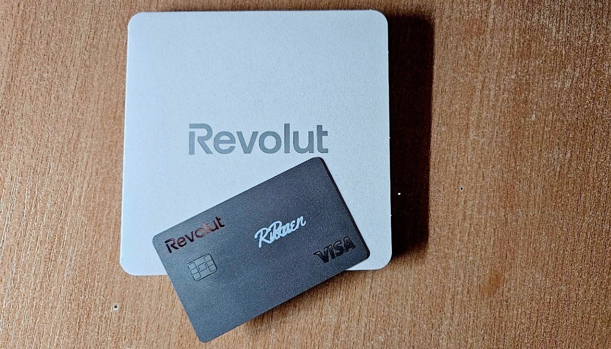 Българите спестяват в Revolut най-вече в евро

