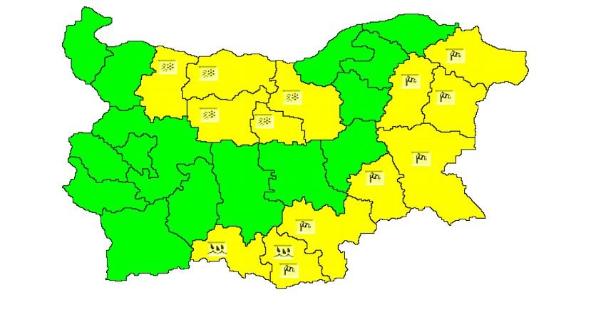  ,,Жълт код,, за обилен сняг и поледици  в 12 области