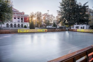    Входът е 12 лв. за сесия с времетраене от един час, с 20 на сто повече от миналата година, заради по-високото ДДС, обясняват организаторите